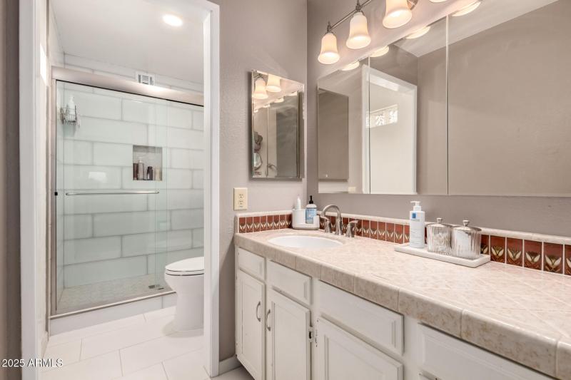 primary ensuite bathroom