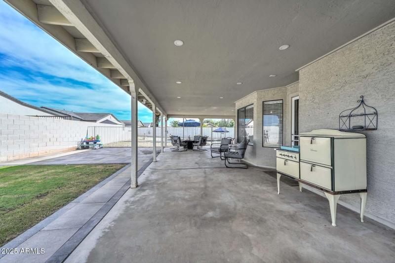 Covered Patio-Backyard2