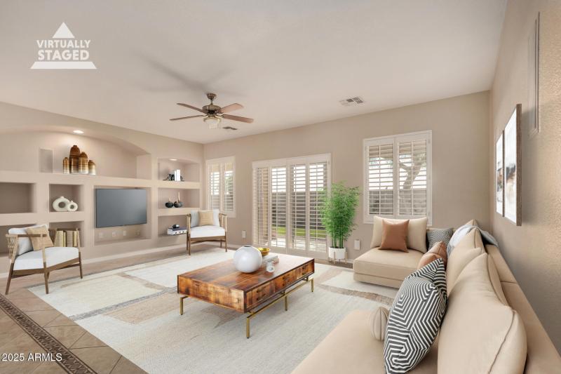 A GREAT great room! (VS(