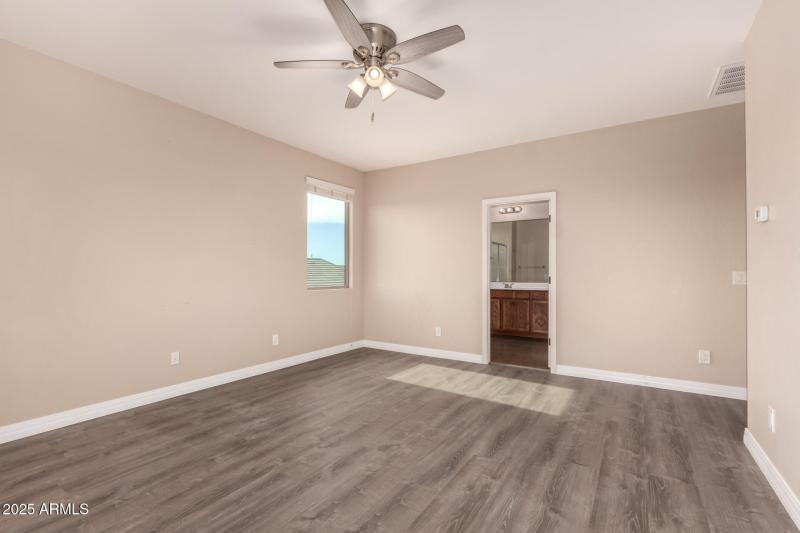 17 - Large Master Bedroom