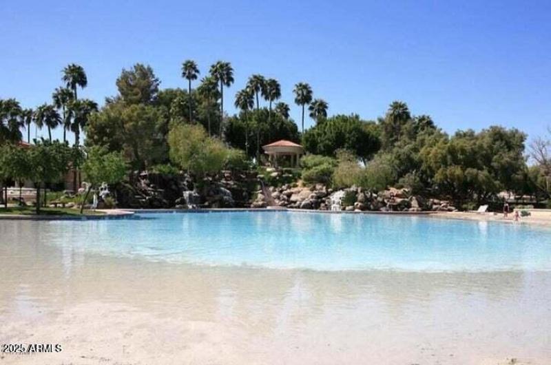 Val Vista Lakes Comm