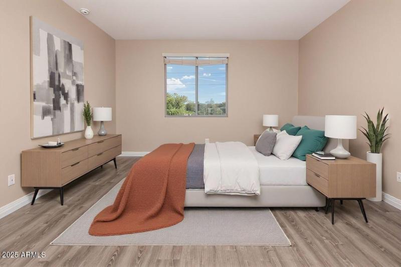 19 VS Master Bedroom