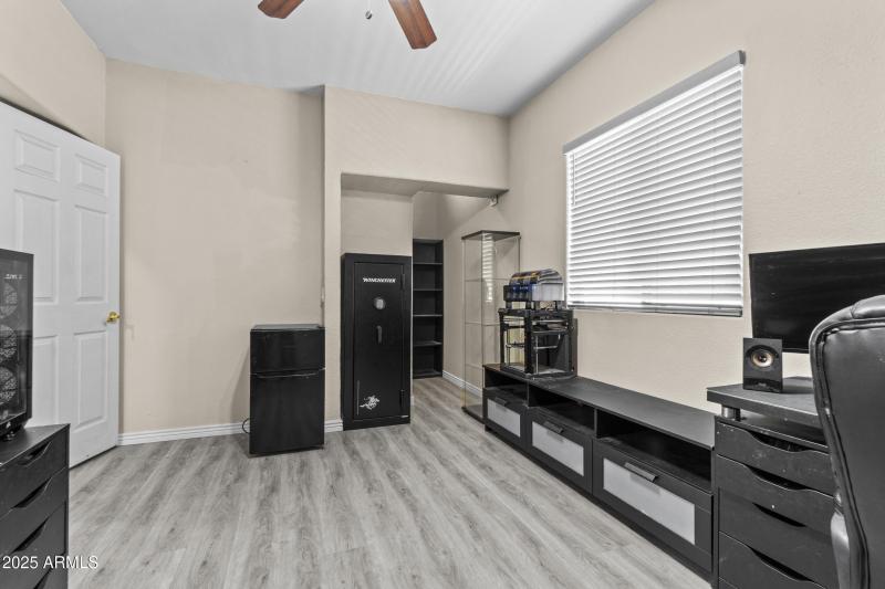 Downstairs bedroom walk in closet