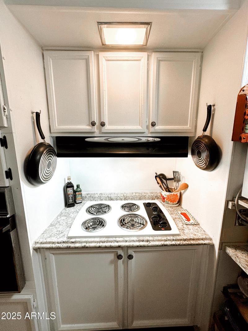 60176F99-7A68-4BC2-ACDC-551ED45C5832