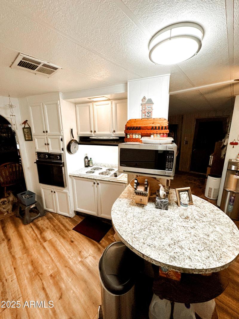 97BC42D8-BE03-4F96-93C3-621BB9590DE6