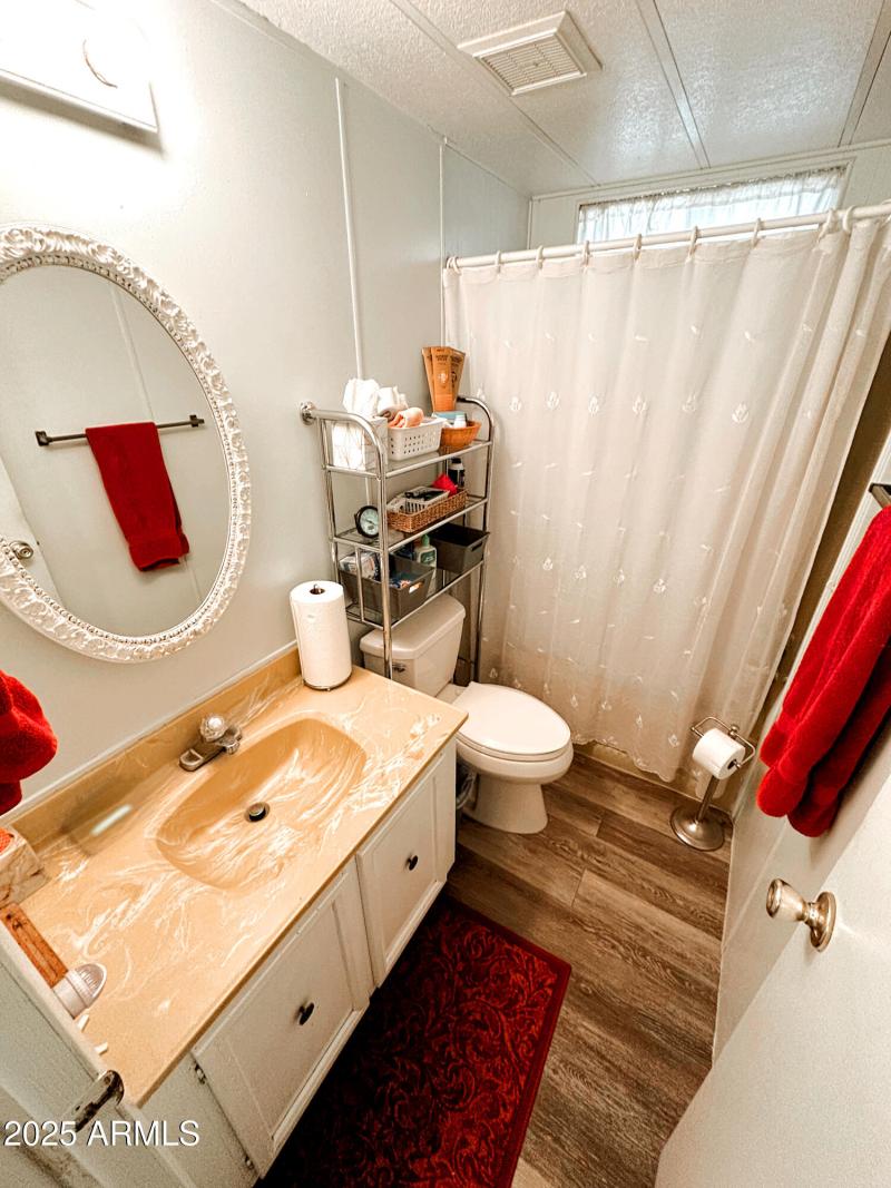 2F8788E1-E3EA-41C7-8AD1-E5B33E93F4FC