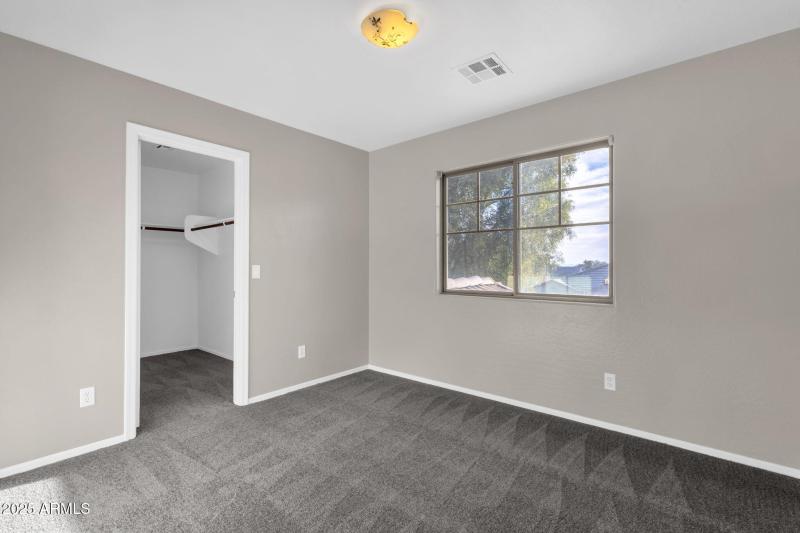 25-web-or-mls-29272-n-yellow-bee-dr (1)