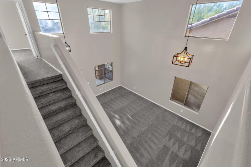 27-web-or-mls-29272-n-yellow-bee-dr (1)