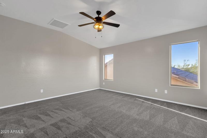 35-web-or-mls-29272-n-yellow-bee-dr (1)