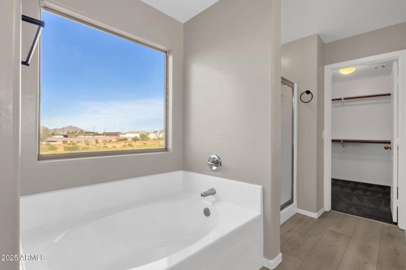 37-web-or-mls-29272-n-yellow-bee-dr (1)