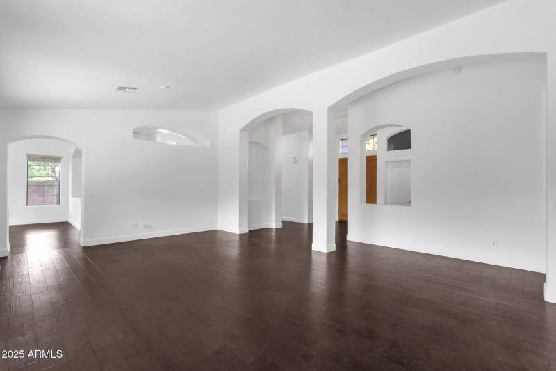 12-web-or-mls-715-e-kaibab-dr