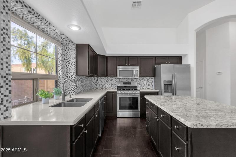 19-web-or-mls-715-e-kaibab-dr