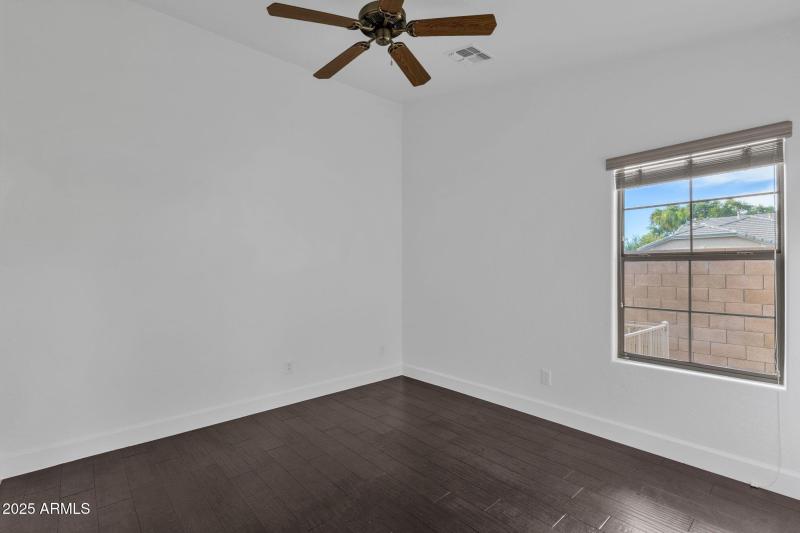 27-web-or-mls-715-e-kaibab-dr