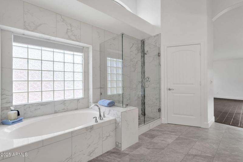 35-web-or-mls-715-e-kaibab-dr