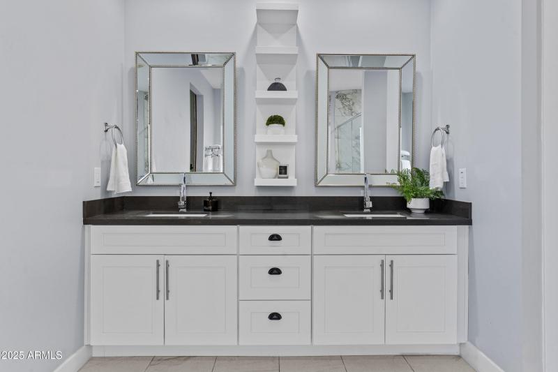 Dual Vanity