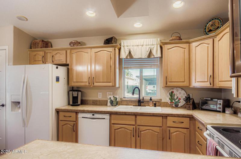 650 N Hawes Rd #4529 - Print Quality - 0