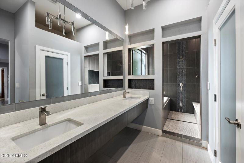 Owner's Bathroom Suite 2