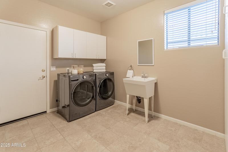 5117 E Justica St-30