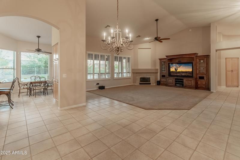 5117 E Justica St-28