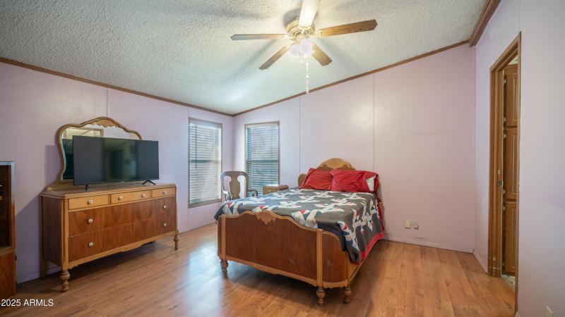 2533 E Superstiton Blvd Interior Photos-