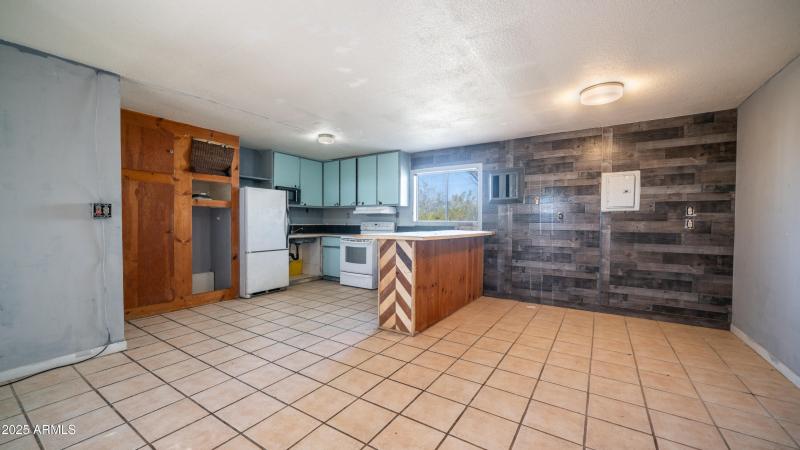 2533 E Superstiton Blvd Interior Photos-