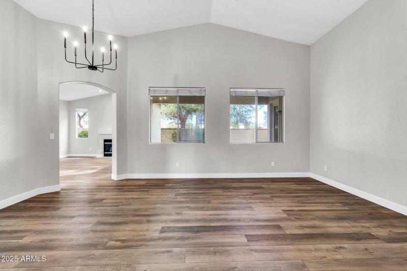 2430 S Dragoon Dr-11