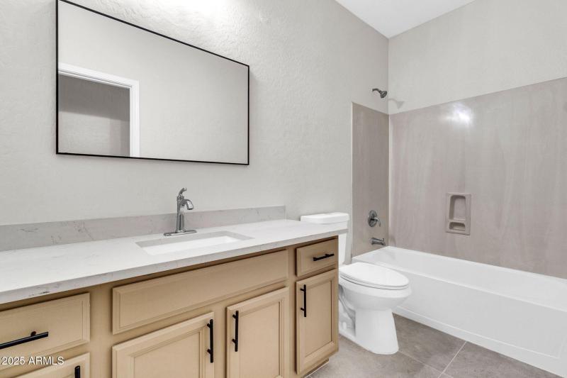 2430 S Dragoon Dr-28