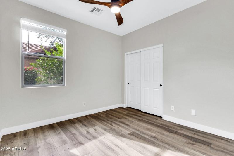 2430 S Dragoon Dr-32