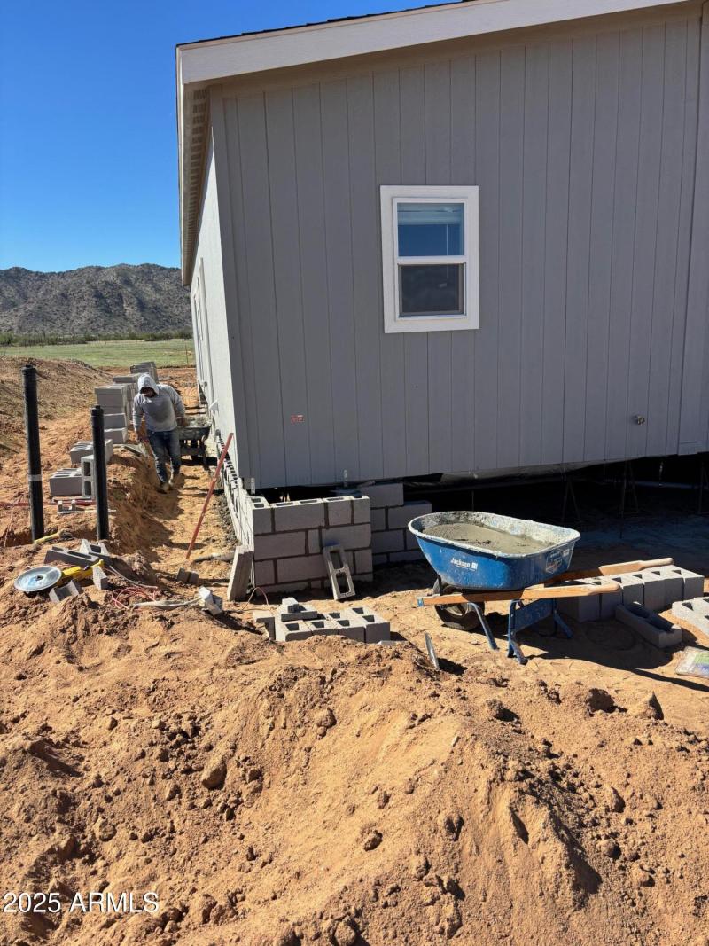 cement and concrete footings