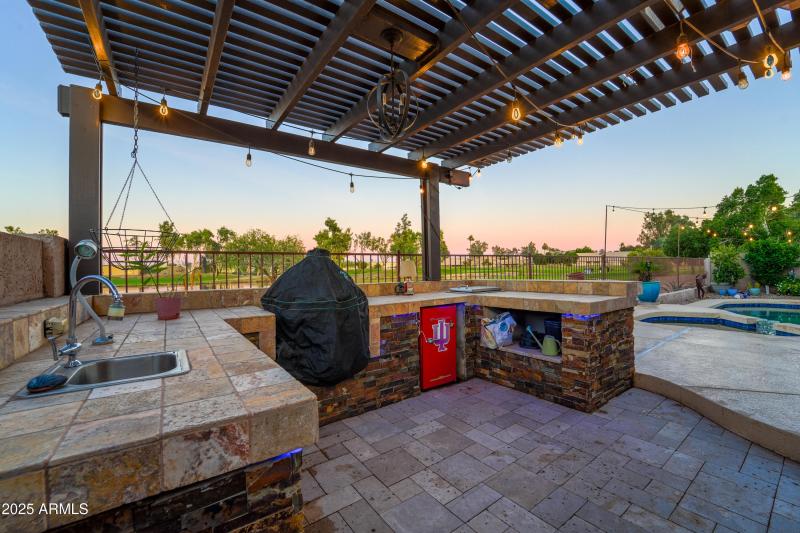 1021 S Western Skies Dr-50