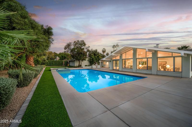 I2025111201-Twilight-3