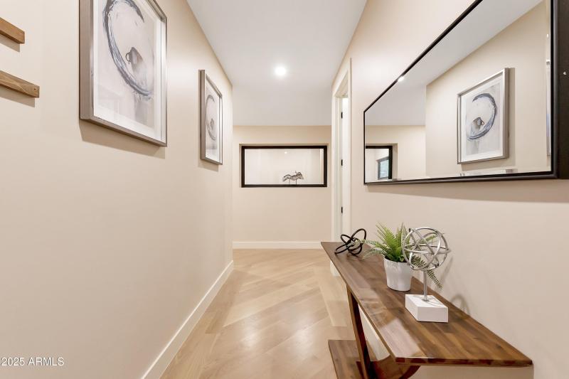 NEUTRAL COLOR PALLET