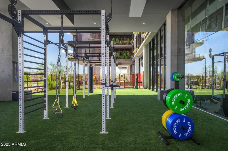 16.1 Amenity Crossfit 2