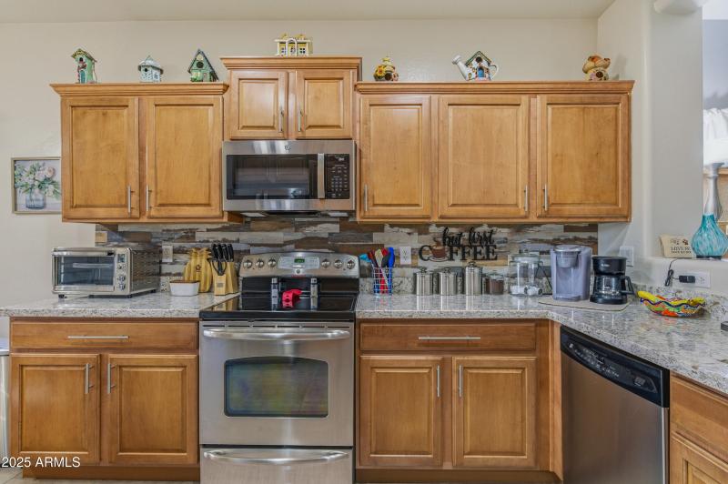 42812 W Martie Lynn Rd-15