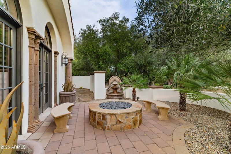 Private Primary Bedroom Fire Pit