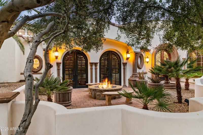 Formal Dining Outside Seating