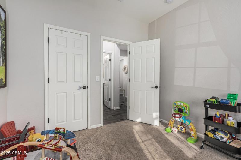 BDRM 4 DOWNSTAIRS (1)