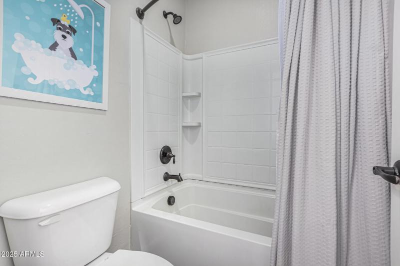 GUEST BATH UPSTAIRS DUAL SINKS & 2 ROOMS