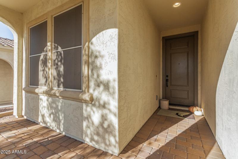 WELCOMING COBBLESTONE FRONT PORCH ENTRAN