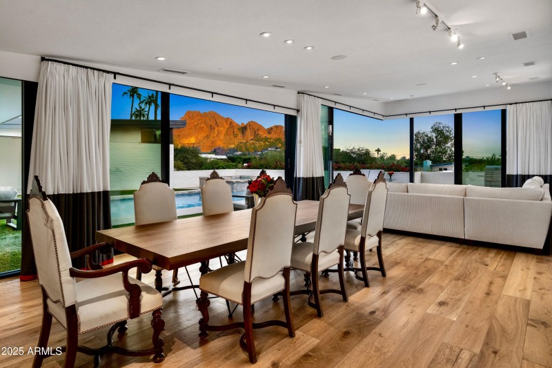 4218 E Palo Verde Dr--3