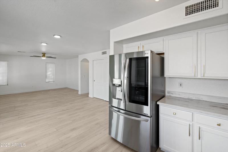 19-Kitchen to Family Room