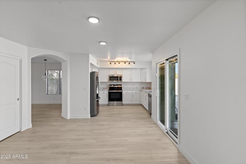 25-Family Room to Kitchen