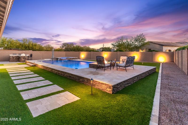 5433 E Barwick Dr-74