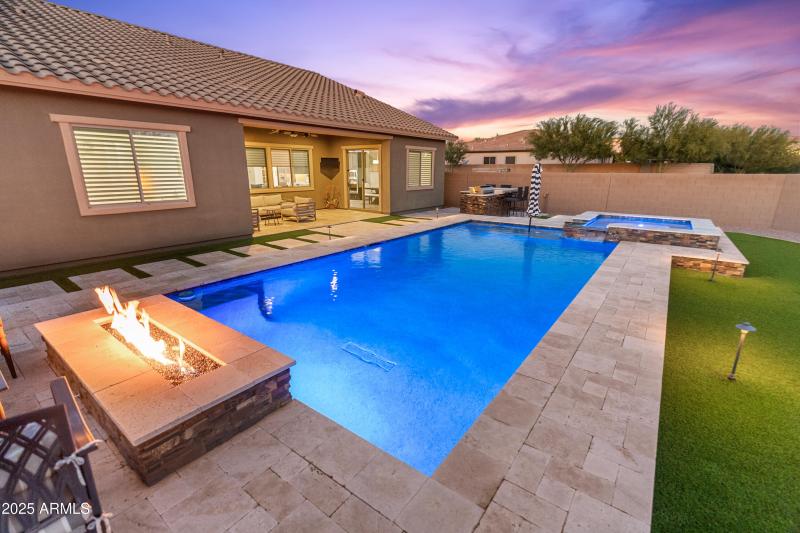 5433 E Barwick Dr-77