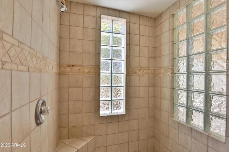 38309015_54-IMG_0129