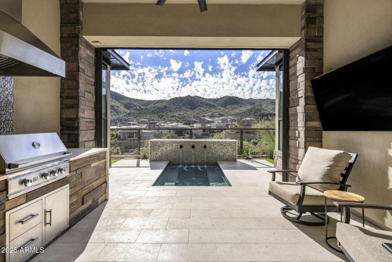 Expansive Mountain Views