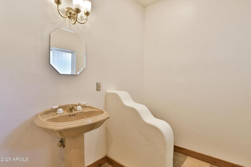 38309096_33-IMG_0108