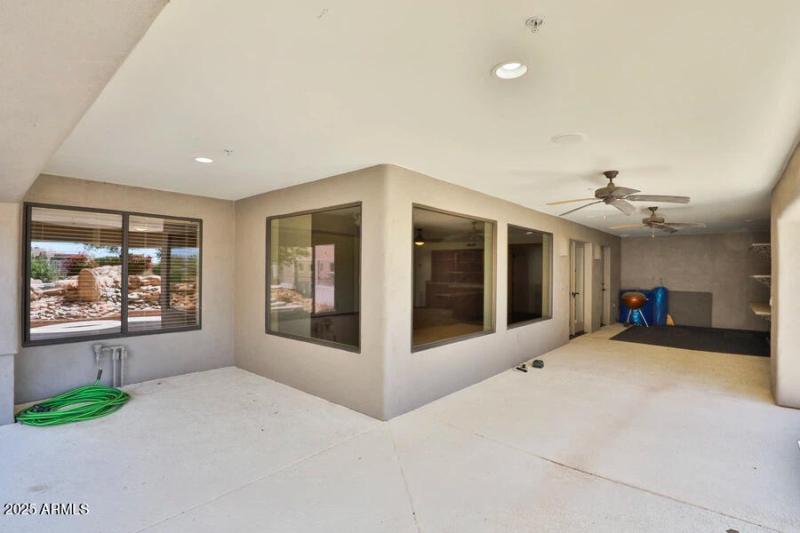 0338309127_37442670_62-IMG_0073_X-Design