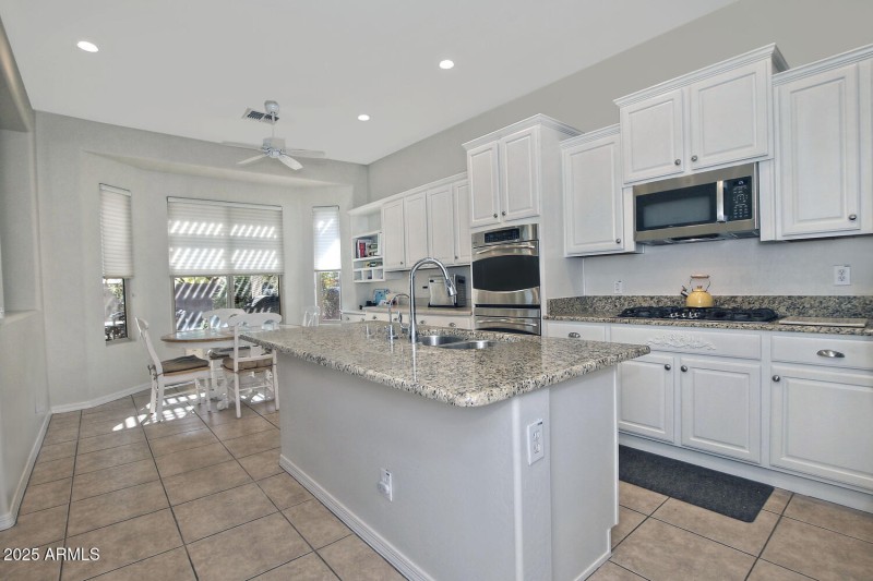 3652 W Saratoga Ct Florence AZ-large-021