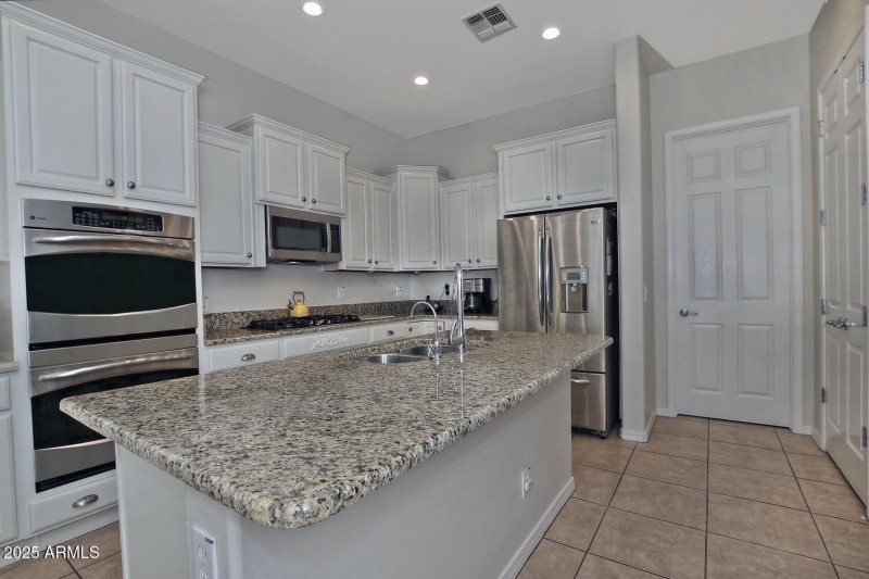 3652 W Saratoga Ct Florence AZ-large-023